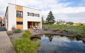 LA MAISON BLEUE 12 pers - La Maison Devant La Prairie Griesheim-Près-Molsheim Contact 06614O9II9